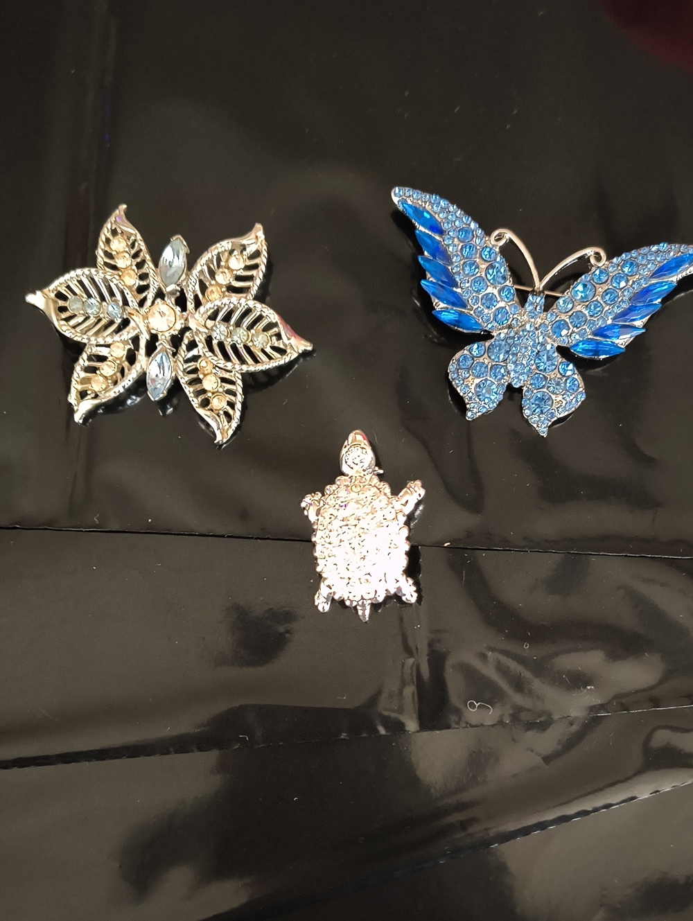 Set Of 3 Brooches